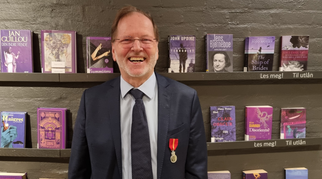 Kongens fortjenstmedalje til professor Karl Elling Ellingsen
